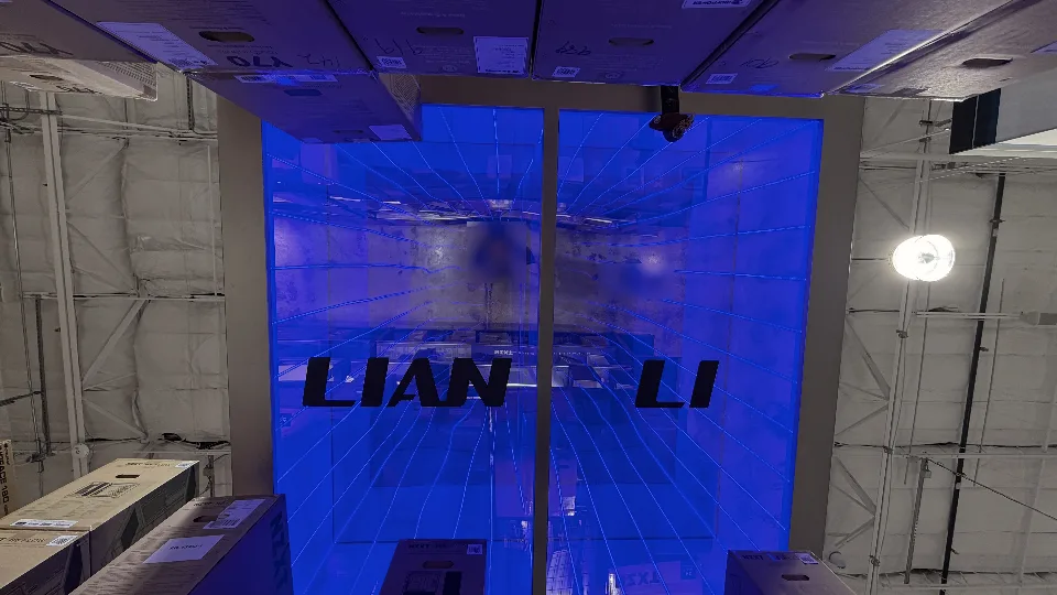 Lian Li Infinity Mirror Display