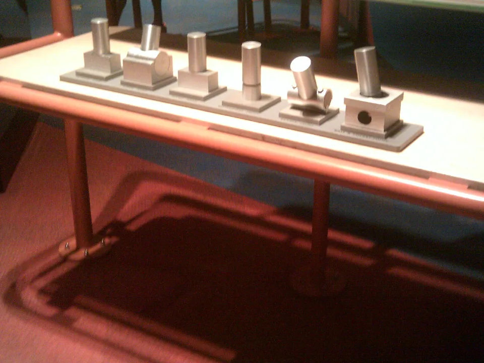 Mechanical Joint Display